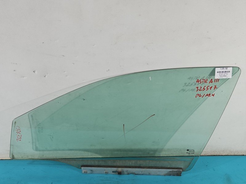 Szyba drzwi przód lewa Opel Astra III H HB