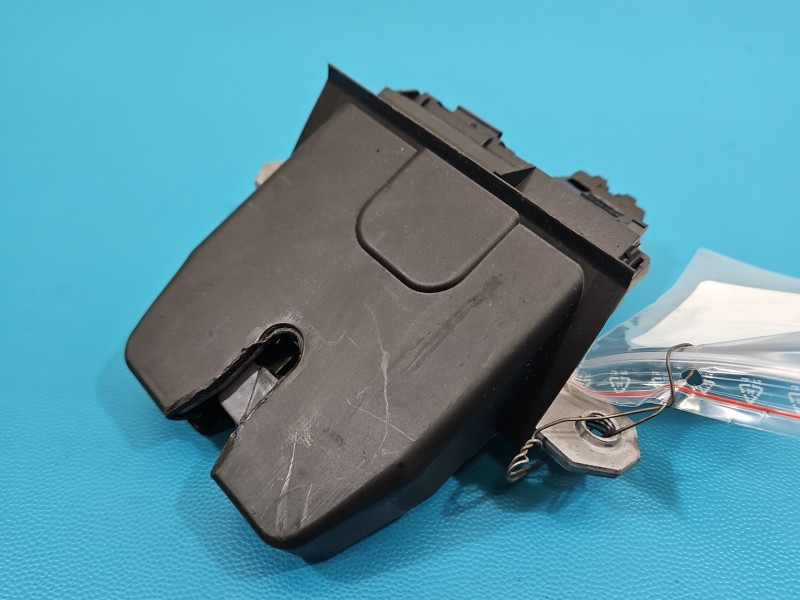 Zamek klapy tył 6H52-A442A66-AF Land rover range Evoque I 11-18 HB Europejska, 4PIN