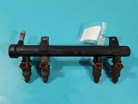 Wtryskiwacz listwa wtryskowa 047906031C, 047133321J Skoda Fabia I 1.4 MPI 68KM