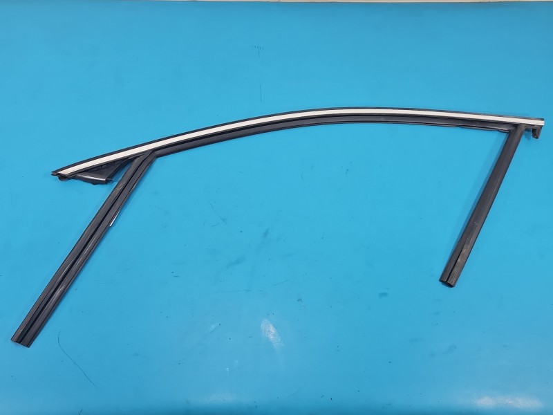 Uszczelka drzwi przód lewa Volvo S90 II 16-