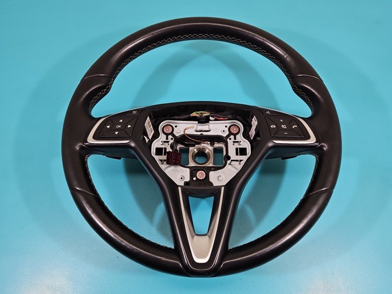 Kierownica Infiniti Q30