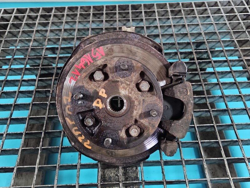 Zwrotnica prawa piasta przód 0.8b Daewoo Tico