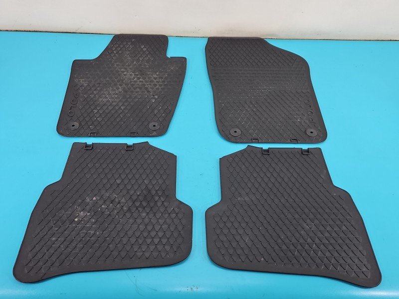 Dywaniki komplet Vw Polo V 6R 09-