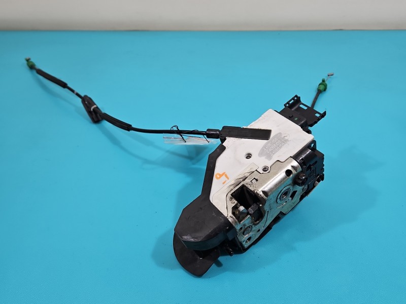 Zamek przód lewy 24087158, 9681725480, 24087816 Citroen C3 Picasso 08-17 EUROPA CITROEN