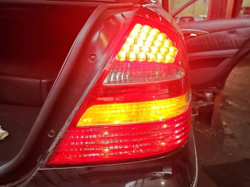 Lampa tył prawa Mercedes W211 sedan Lampa tył prawa Mercedes W211 sedan
