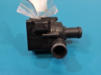 Pompka obiegu wody pompa Audi A4 B9 2.0 TFSI 06H121601N