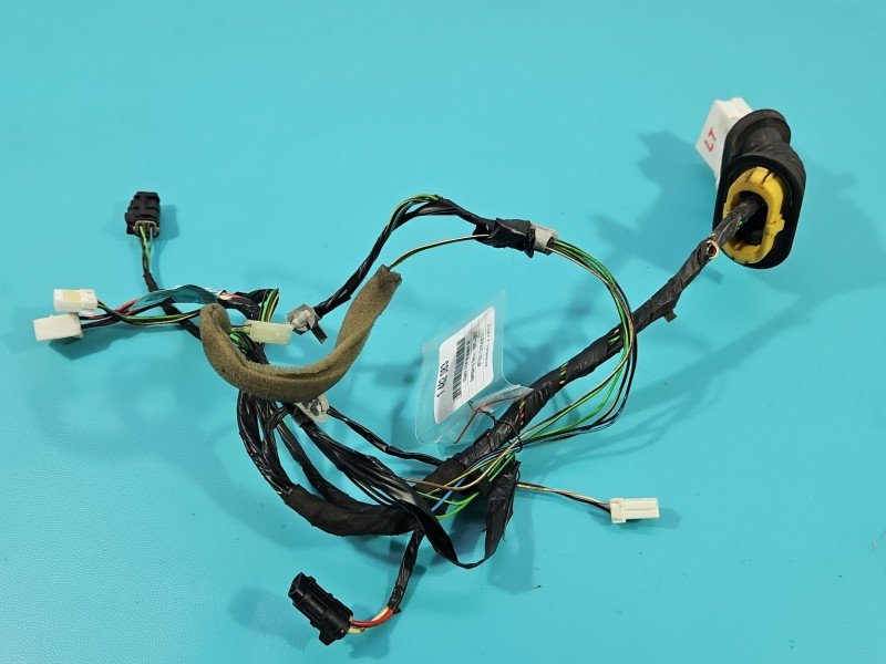 Instalacja Wiązka drzwi tył lewych Ssangyong Rexton I 82730-08C32 Instalacja Wiązka drzwi tył lewych Ssangyong Rexton I 82730-08C32