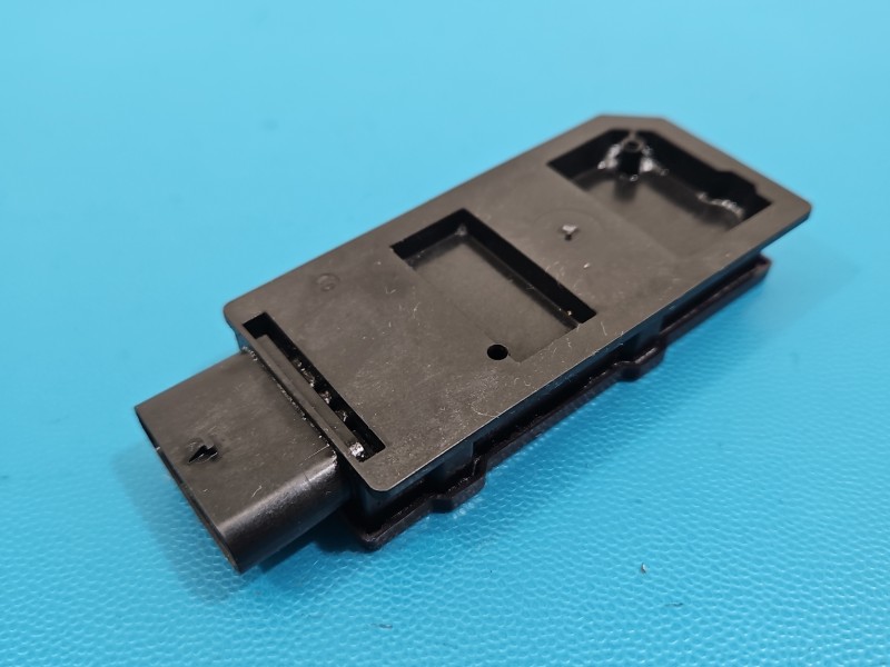 Sterownik moduł ANTENA KEYLESS TYŁ LEWA Skoda Octavia IV 5WA962133B