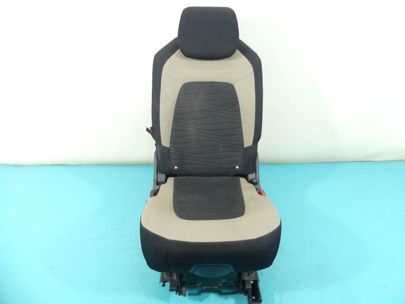Fotel tył środkowy Citroen C4 Grand Picasso II 13-22 tylny Fotel tył środkowy Citroen C4 Grand Picasso II 13-22 tylny