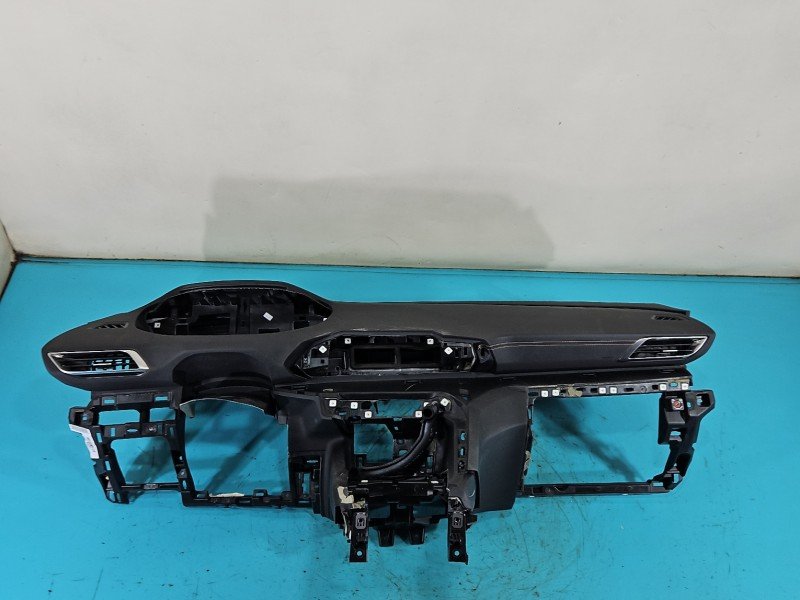 Deska rozdzielcza airbag pasażera kokpit Peugeot 3008 II