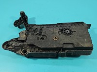 Obudowa akumulatora podstawa Vw Passat B8 5Q0915321J 1.4 tsi