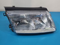 Reflektor prawy lampa przód Vw Passat B5 EUROPA