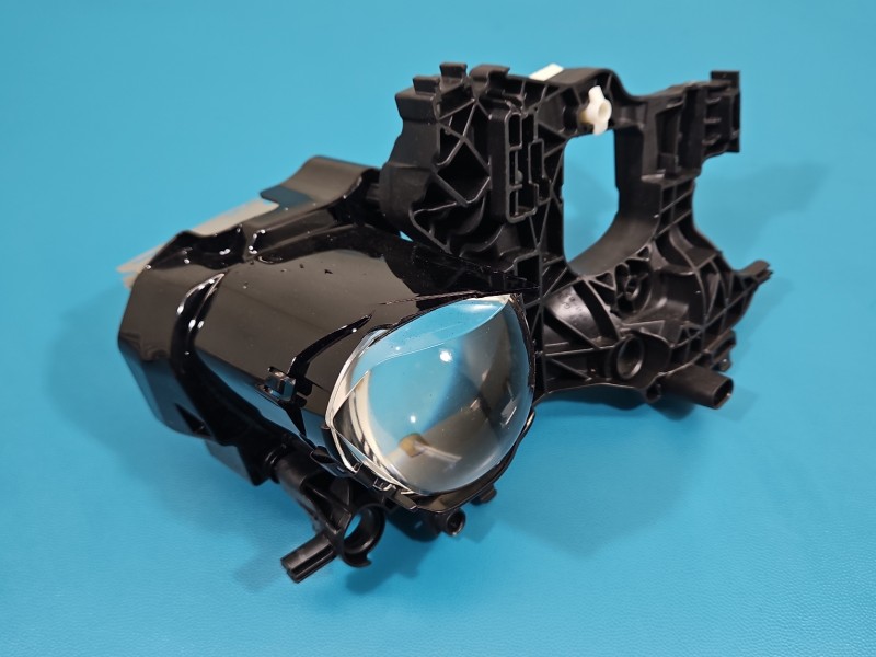 Soczewka reflektora prawego Mercedes CLA C118 X118 prawa