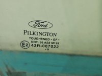 Szyba drzwi przód prawa Ford Focus Mk1 kombi