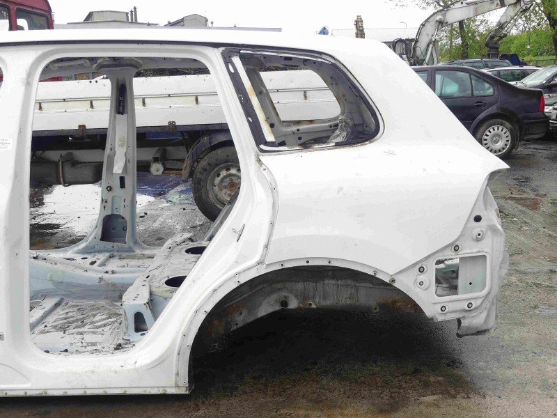 Błotnik tył lewy Vw Touareg II 10- ćwiartka biały LC9A
