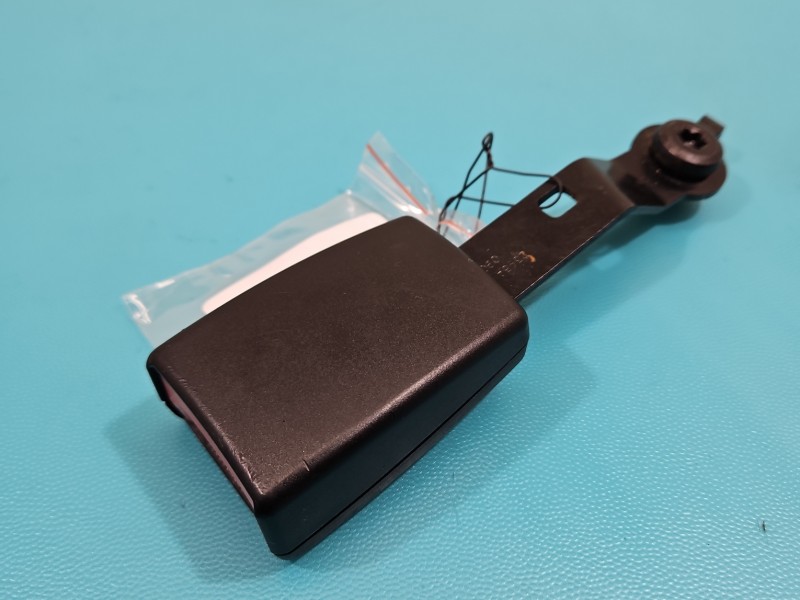 Pas bezpieczeństwa przód prawy pasażera Fiat Grande Punto 605239200C