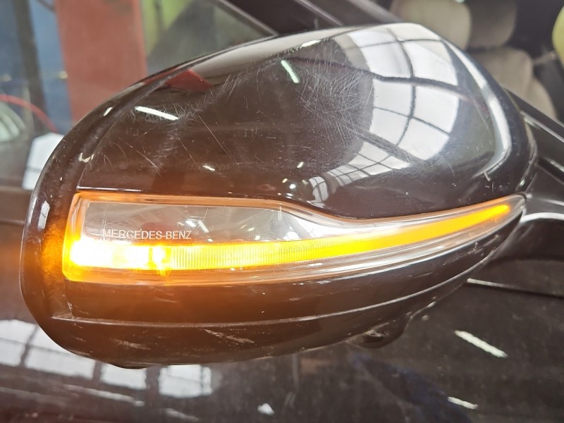 Lusterko prawe Mercedes W222 Europa /składane elektrycznie /8+8+10pin / Przytopiona obudowa / Nie działa dolne podświetlanie...
