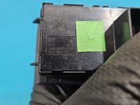 Przełącznik szyb Vw Passat B7 Uszkodzone mocowanie osłony plastikowej EU 1K4959857B, 1K0959565K