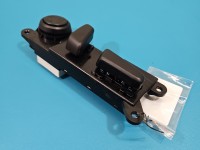 Przełącznik Producent części: KIA, regulacji fotela pawego Kia Stinger 88640-J5000