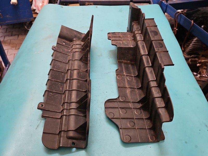 KIEROWNICA Wlot powietrza Hyundai I30 II 12-16 1.4 16V KIEROWNICA Wlot powietrza Hyundai I30 II 12-16 1.4 16V