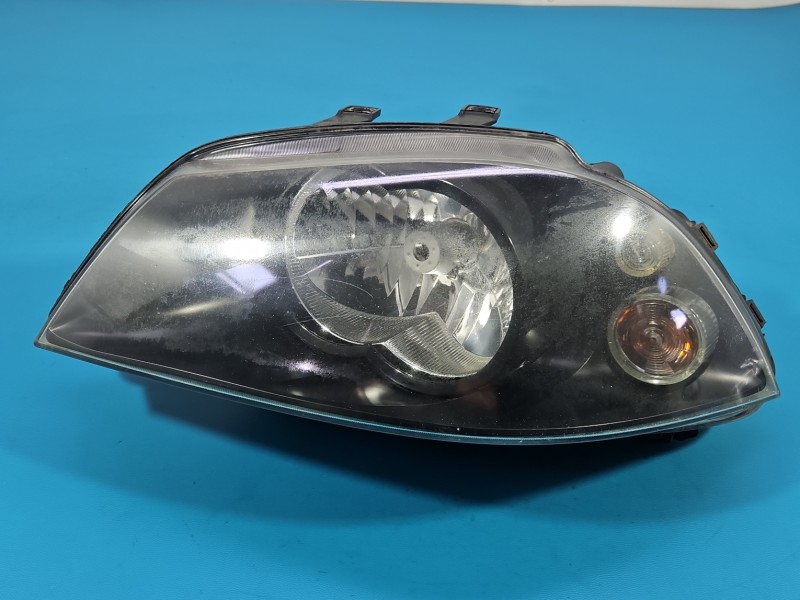 Reflektor lewy lampa przód Seat Ibiza III 6L EUROPA