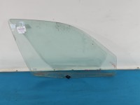 Szyba drzwi przód prawa Renault Thalia I sedan
