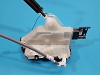 Zamek przód prawy 146096, 16943119 Opel Grandland EUROPA delikatne wgniecenie, 6 pin