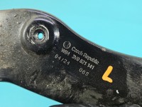 Mocowanie błotnika lewy uchwyt 3V0821141 Skoda Superb III