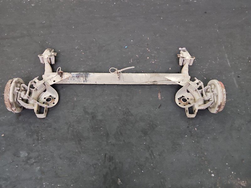 Tylna belka oś tył Hyundai Getz 1.1 wiel Tylna belka oś tył Hyundai Getz 1.1 wiel