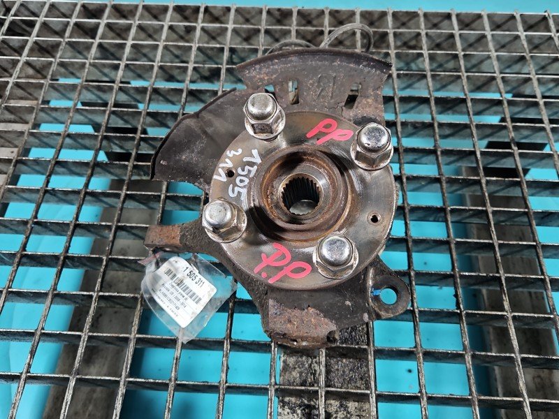 Zwrotnica prawa piasta przód 1.4 16V (G4FA) Hyundai I20 I 08-14