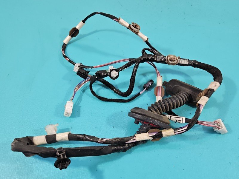 Instalacja Wiązka drzwi tył lewych Toyota Corolla E21 19- 8215402 Instalacja Wiązka drzwi tył lewych Toyota Corolla E21 19- 8215402