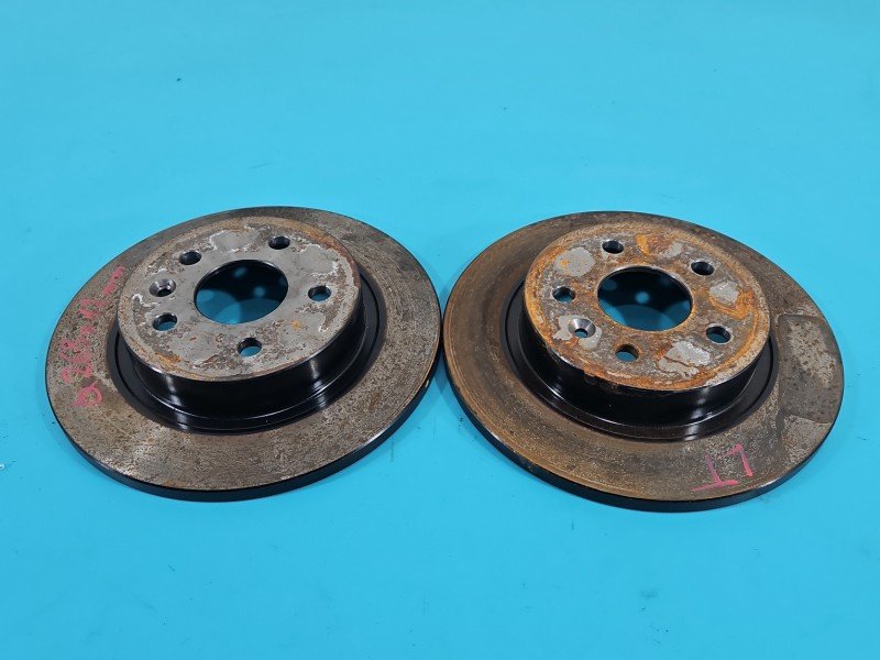 Tarcze hamulcowe tył klocki Opel Astra IV J 1.4 T (A14NET) Tarcze hamulcowe tył klocki Opel Astra IV J 1.4 T (A14NET)