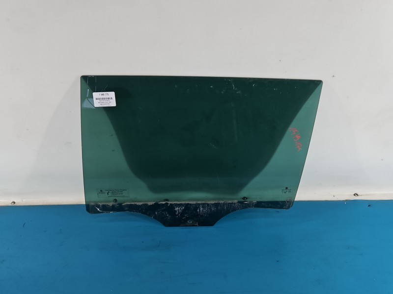 Szyba drzwi tył lewa Skoda Superb III kombi