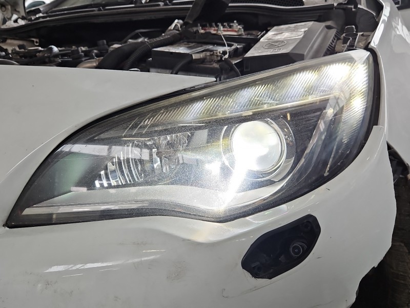 Reflektor lewy lampa przód Opel Astra IV J EUROPA 13253650