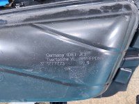 Tapicerka drzwi przód lewa boczek Bmw f10 f11 1777773