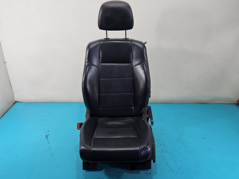 Fotel lewy przód kierowcy Jeep Compass I 06-16 EU Fotel lewy przód kierowcy Jeep Compass I 06-16 EU