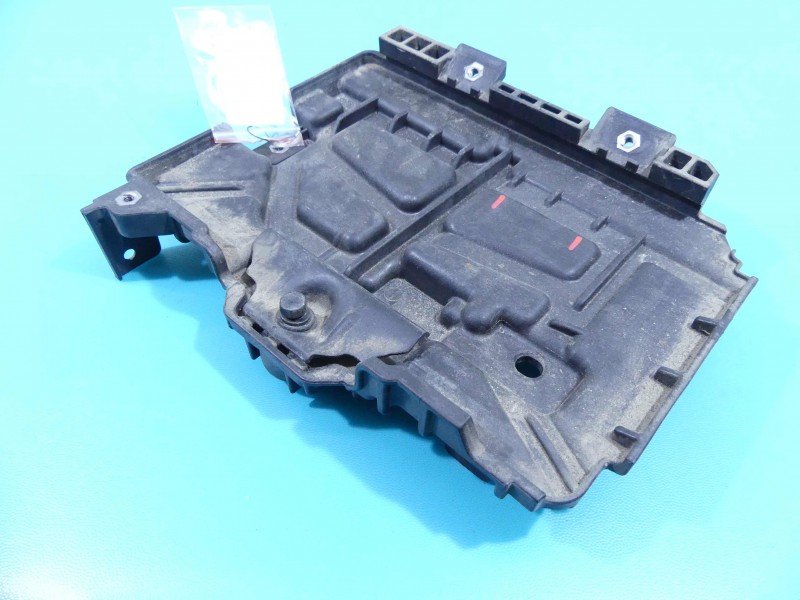 Obudowa akumulatora podstawa Hyundai I30 III 2016- 37150-G4000 1.5 DPI 16V Obudowa akumulatora podstawa Hyundai I30 III 2016- 37150-G4000 1.5 DPI 16V