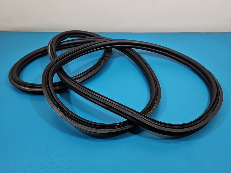 Uszczelka klapy Peugeot 3008 II