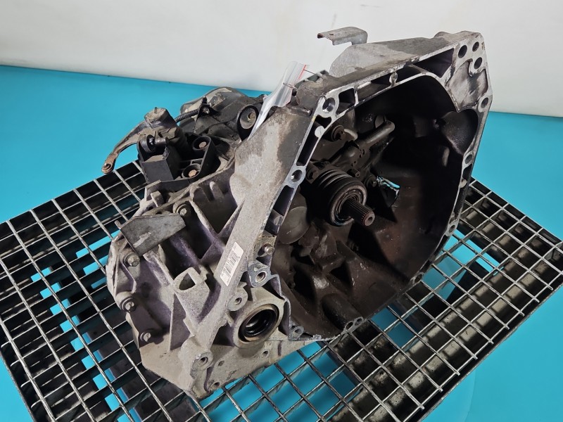 Skrzynia biegów JR5132, JR5 132 Nissan Qashqai I J10 06-13 1.6 16V KR16