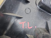 Osłona ZAŚLEPKA PLASTIK SŁUPKA TYŁ LEWA Maserati Ghibli III 13- 670011412