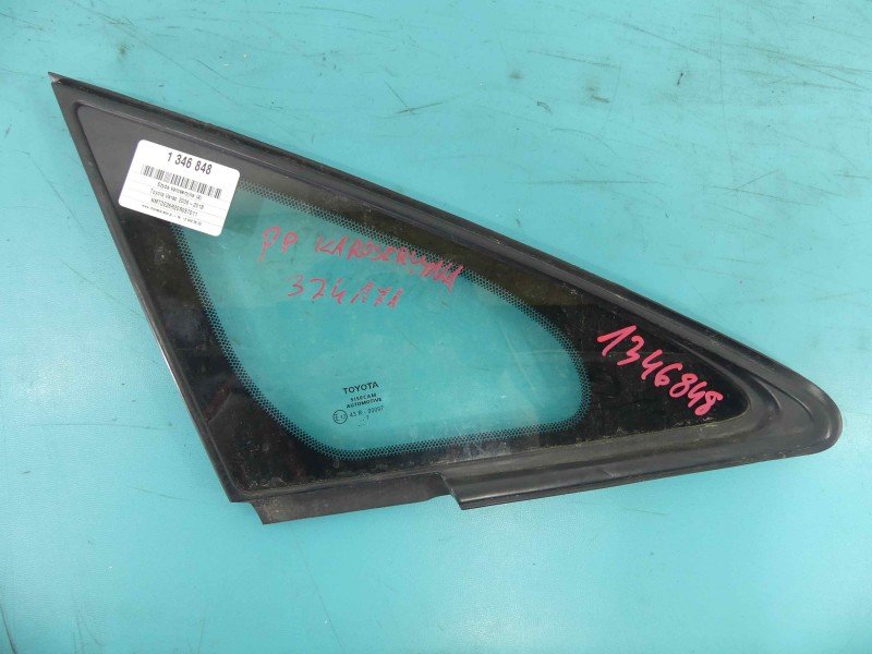 Szyba karoseryjna przód prawa Toyota Verso 09- drzwi HB