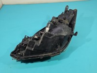 Reflektor prawy lampa przód Toyota Yaris III EUROPA