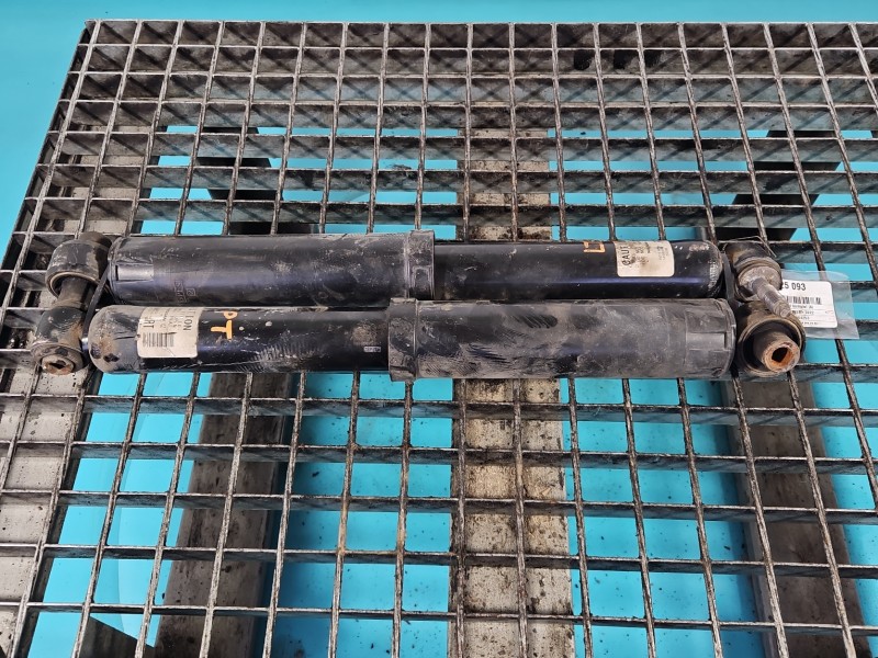 Amortyzator tył komplet tylny lewy prawy Renault Kadjar L+P