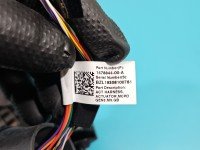 Klapka wlewu paliwa Tesla Model 3 2017-