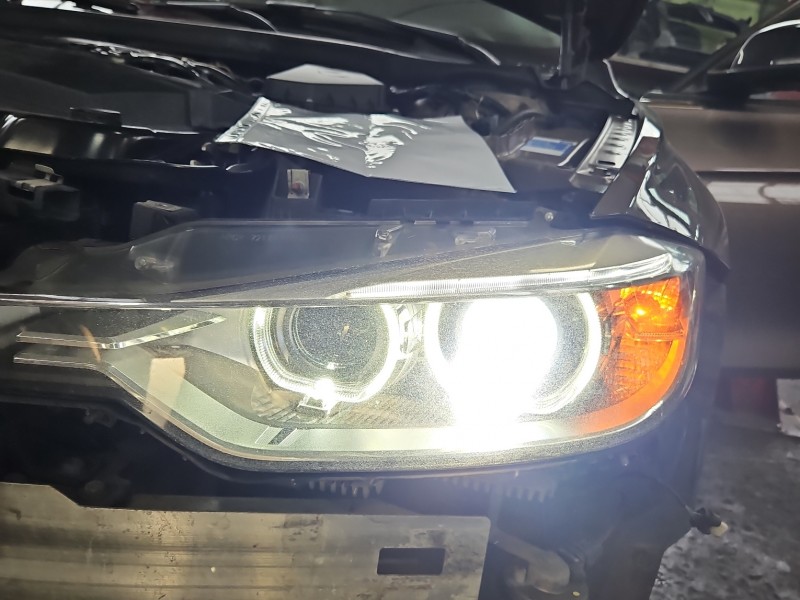 Reflektor lewy lampa przód bmw F30 EUROPA
