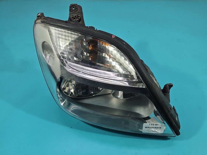 Reflektor prawy lampa przód Renault Scenic I EUROPA
