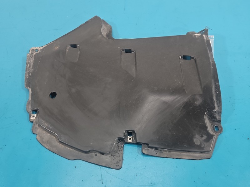 Osłona ZAŚLEPKA PLASTIK Audi A4 B9 8W0825219D