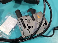 Zamek maski 3V0823529H, 3V0823509C Skoda Superb III