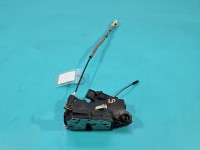 Zamek przód lewy Bmw e46 EUROPA Producent części: BMW, 7 PIN