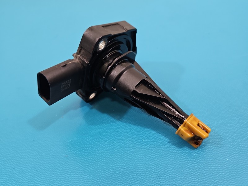 Czujnik poziomu oleju Mazda 6 III GJ PX01-10470 2.0 16V